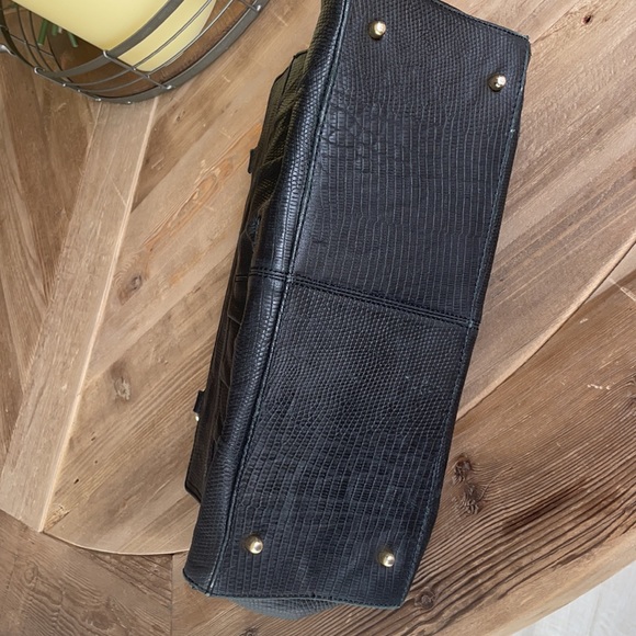 Vintage BCBG Maxazria leather purse - Picture 11 of 17